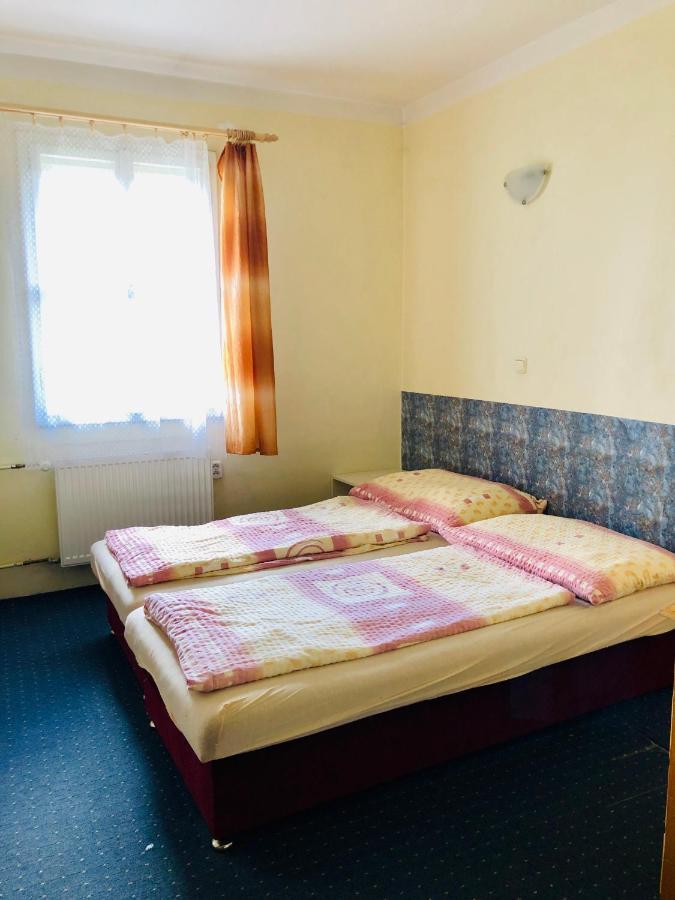 Penzion Horska Chata Svetla Tanvald Exterior foto
